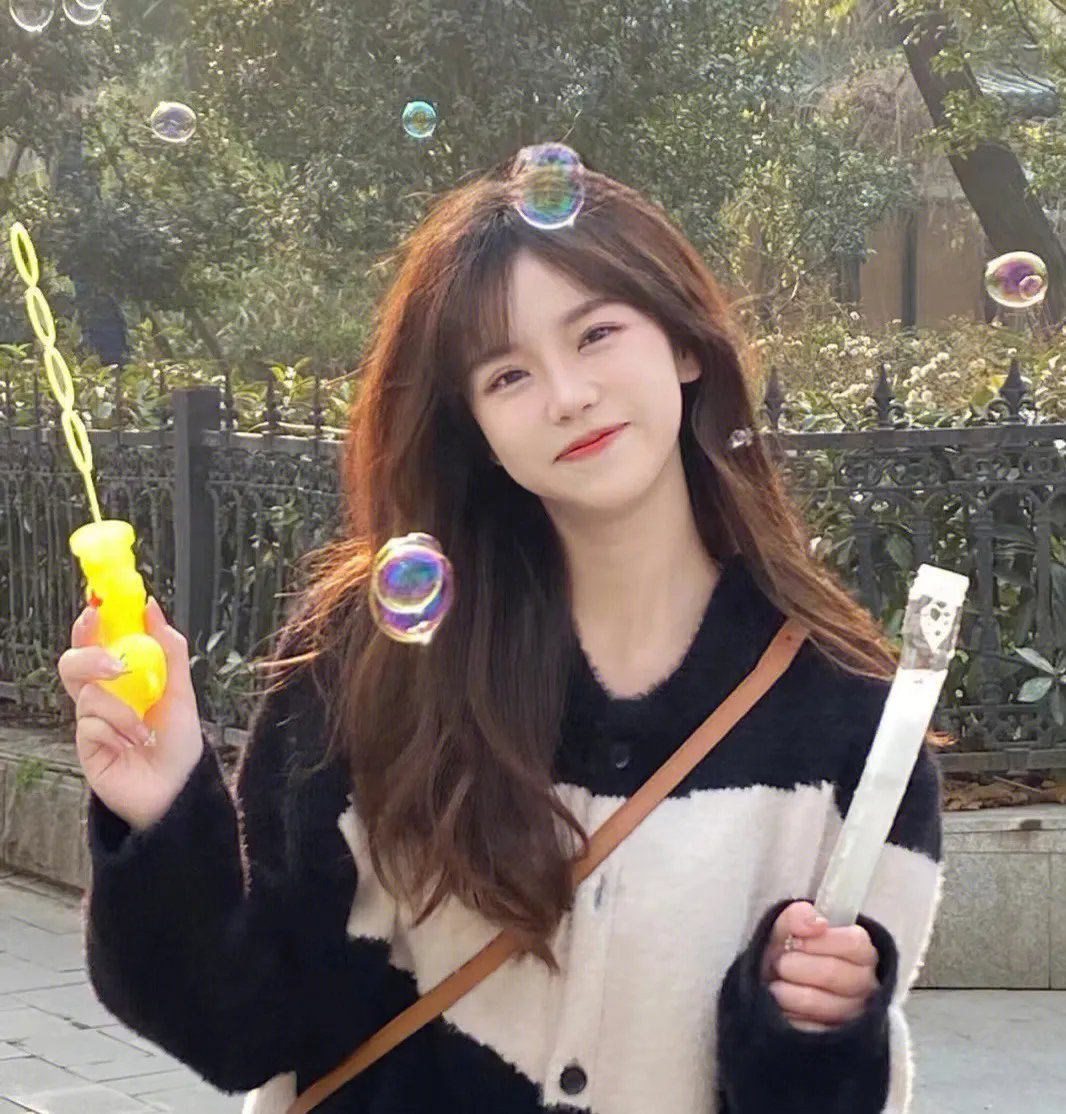 卡美娜万岁